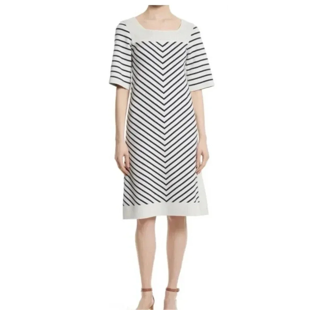 Tory Burch White &‎ Blue Half Sleeve Square Neck Anya Chevron Dress Size XS